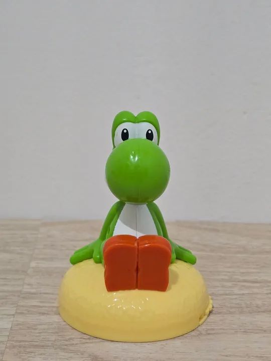 Nintendo Boneco Yoshi - Brinquedo Colecionável