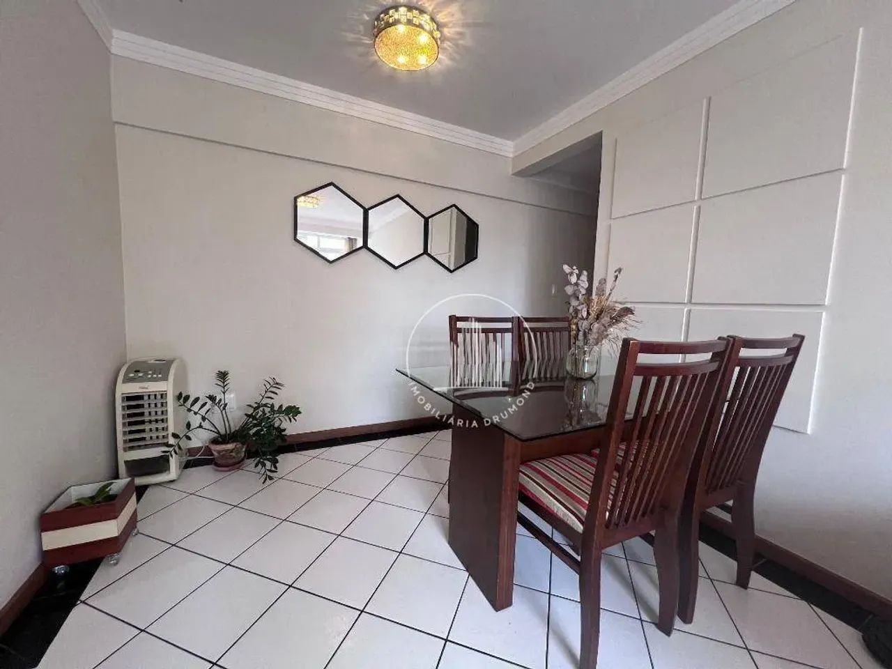 Apartamento com 3 dormitórios à venda, 76 m² por R$ 430.000,00 - Capoeiras - Florianópolis