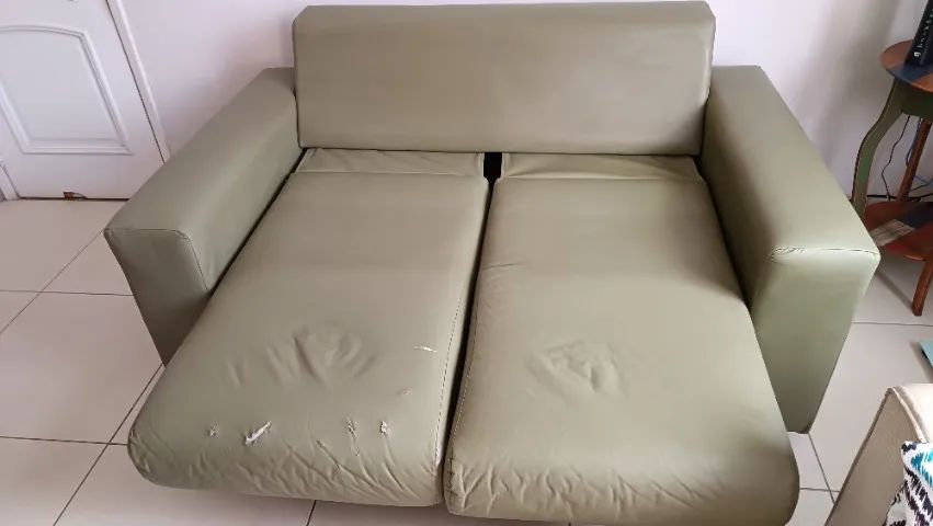 Sofá 02 lugares (no estado, mais barato da OLX) - Foto 2