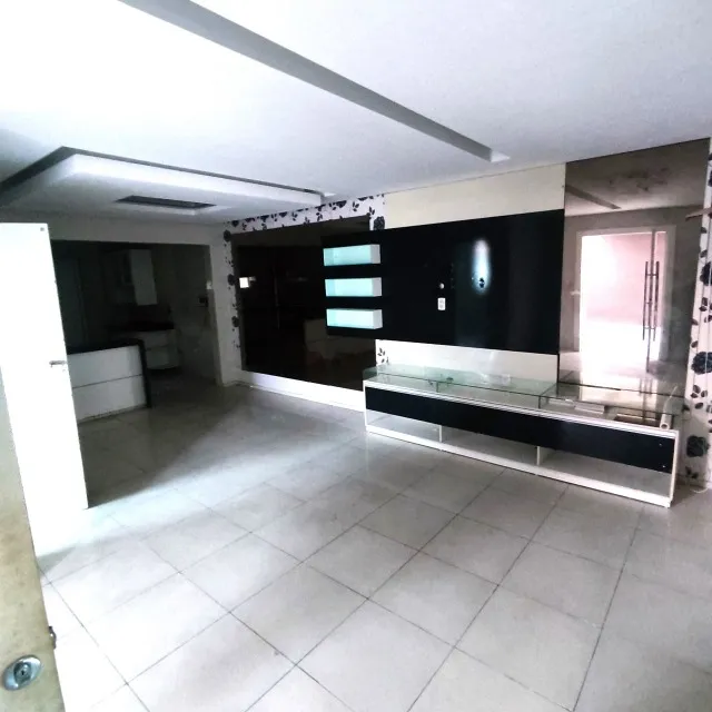 CP 028, Joquei Clube, Casa plana com 03 quartos, perfil residencial ou comercial
