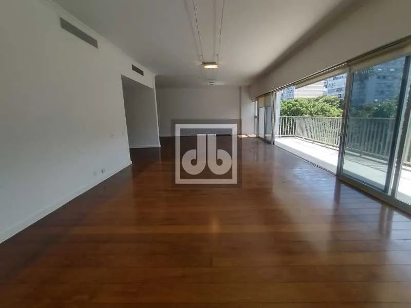 Apartamento à venda no Leblon desocupado com varanda, 4 quartos sendo 2 suítes copa-cozinh - Foto 4