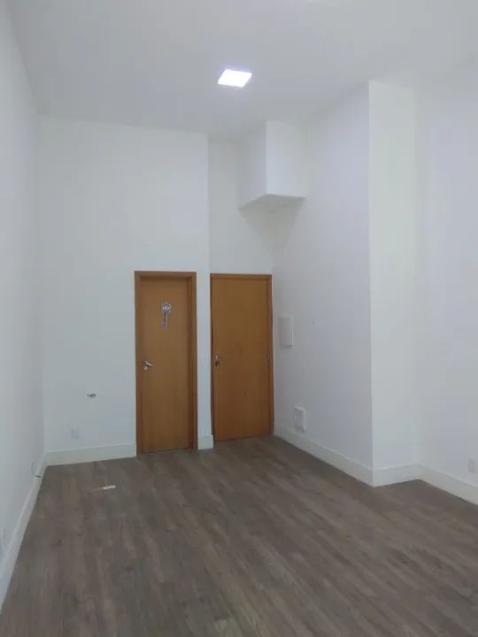 Alugamos ou Vendemos excelente sala comercial no Life Comercial no Recreio - Foto 4