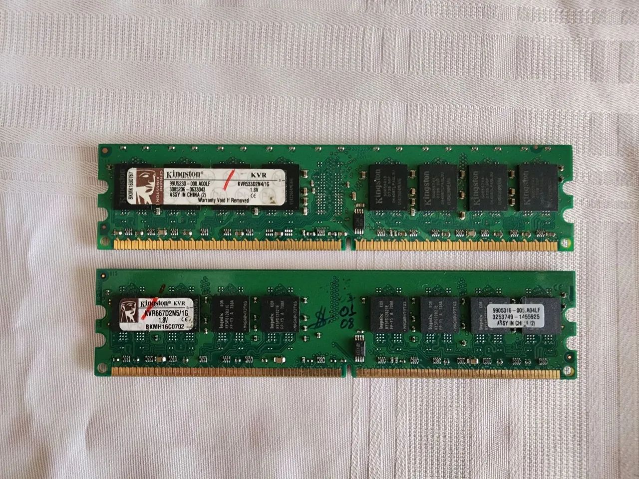 Memória RAM Kingston DDR2 1GB nova