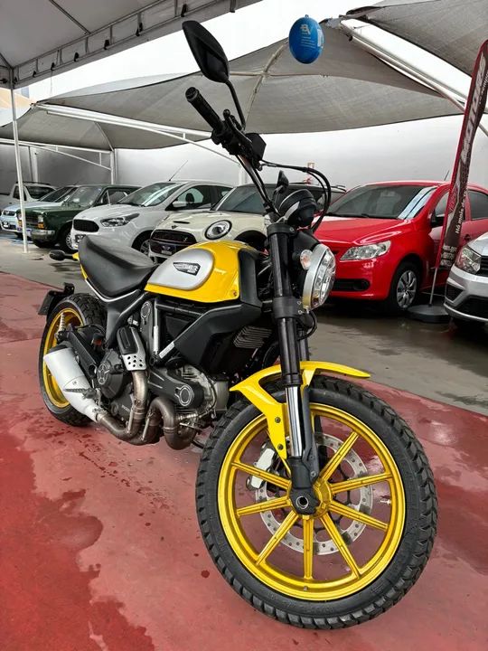 Ducati Scrambler 800c - Foto 7