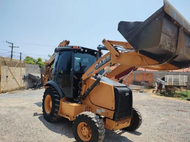 Retroescavadeira Case 580n Ano 2015 - Foto 2