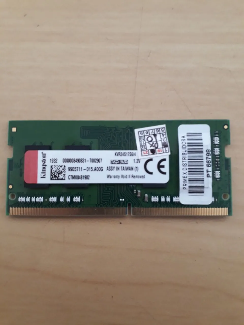 Memoria Ram 4gb Ddr4 Kingston 2400Mhz Kvr24s17s6/4 - Usada