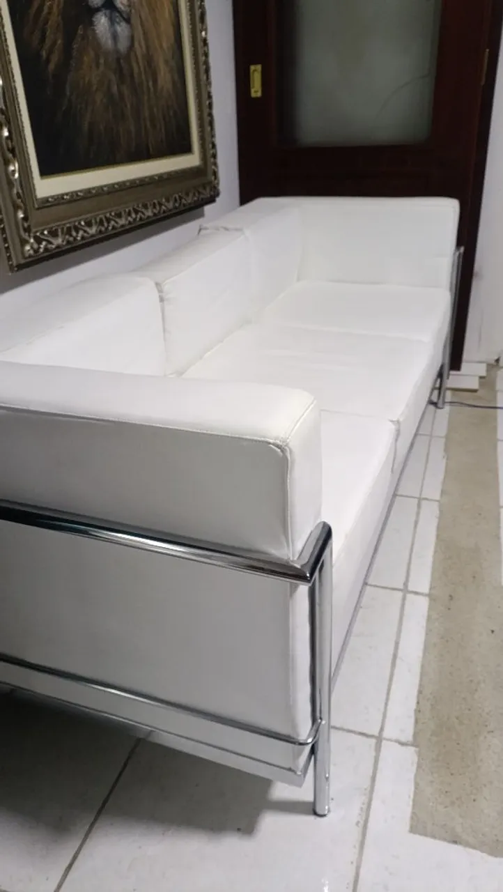 Sofá Em couro Branco Lê Corbusier 