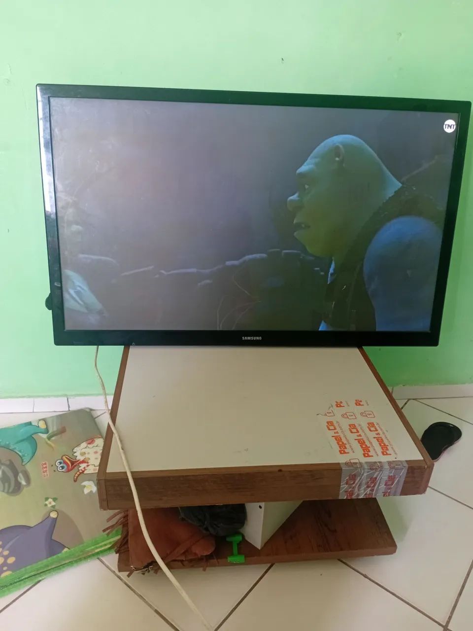 Vende-se Tv Samsung 40 Polegadas - Foto 2