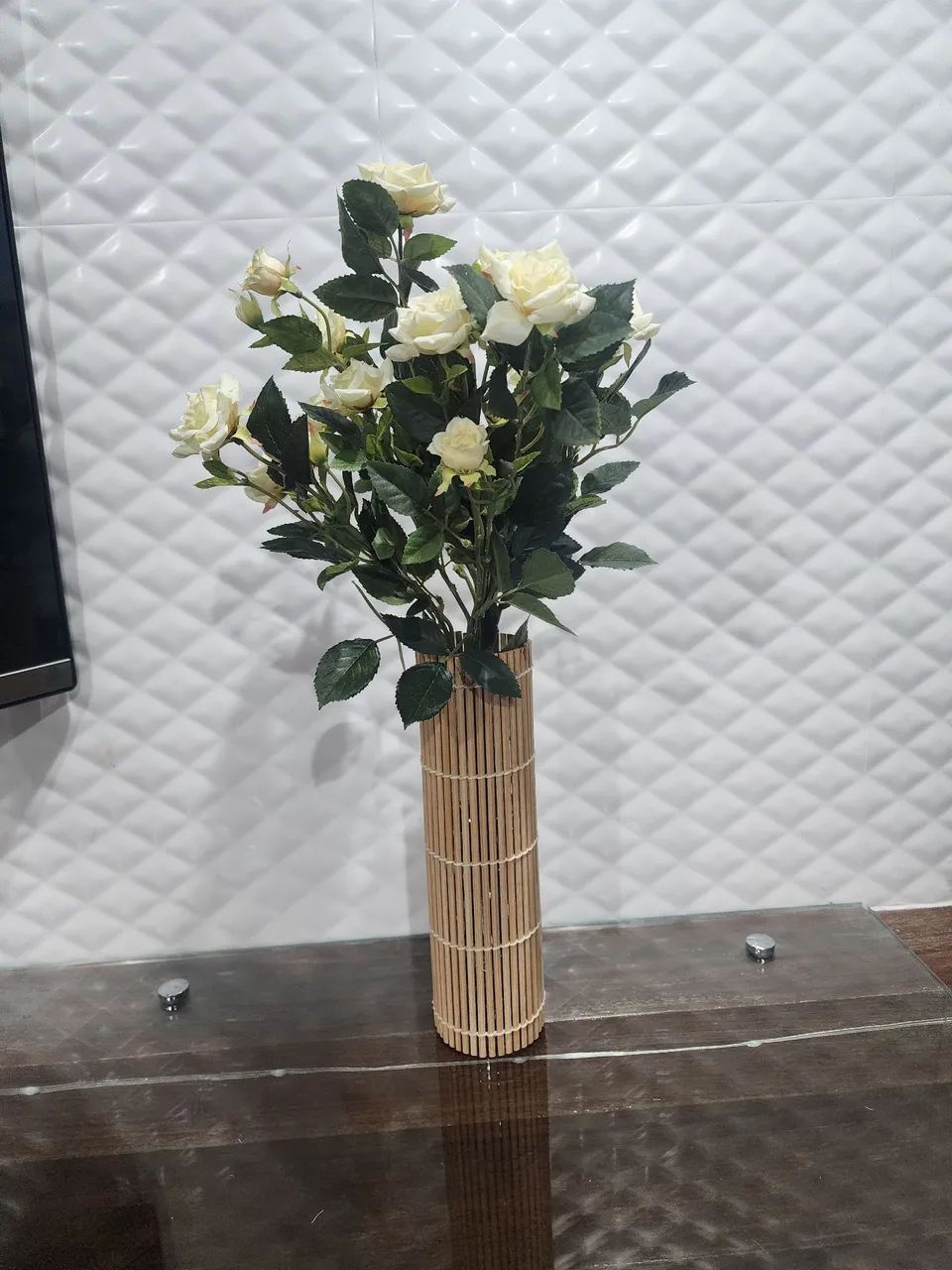  Vaso boho com arranjo rosas offwhite - Foto 2