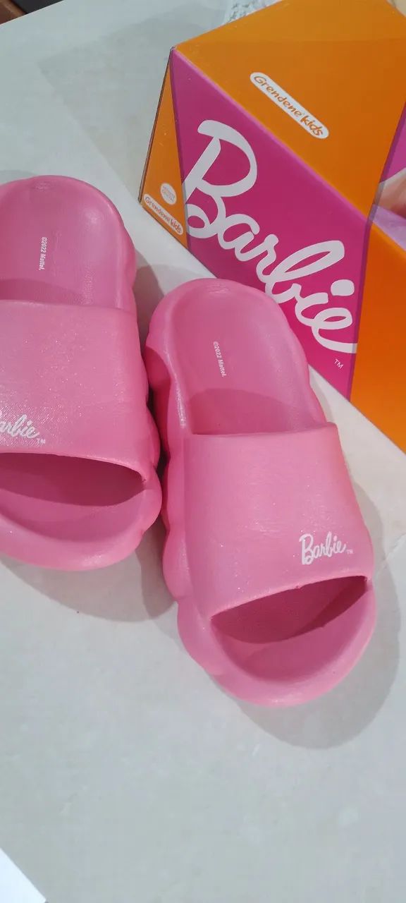 Chinelo slide Barbie Infantil  - Foto 4
