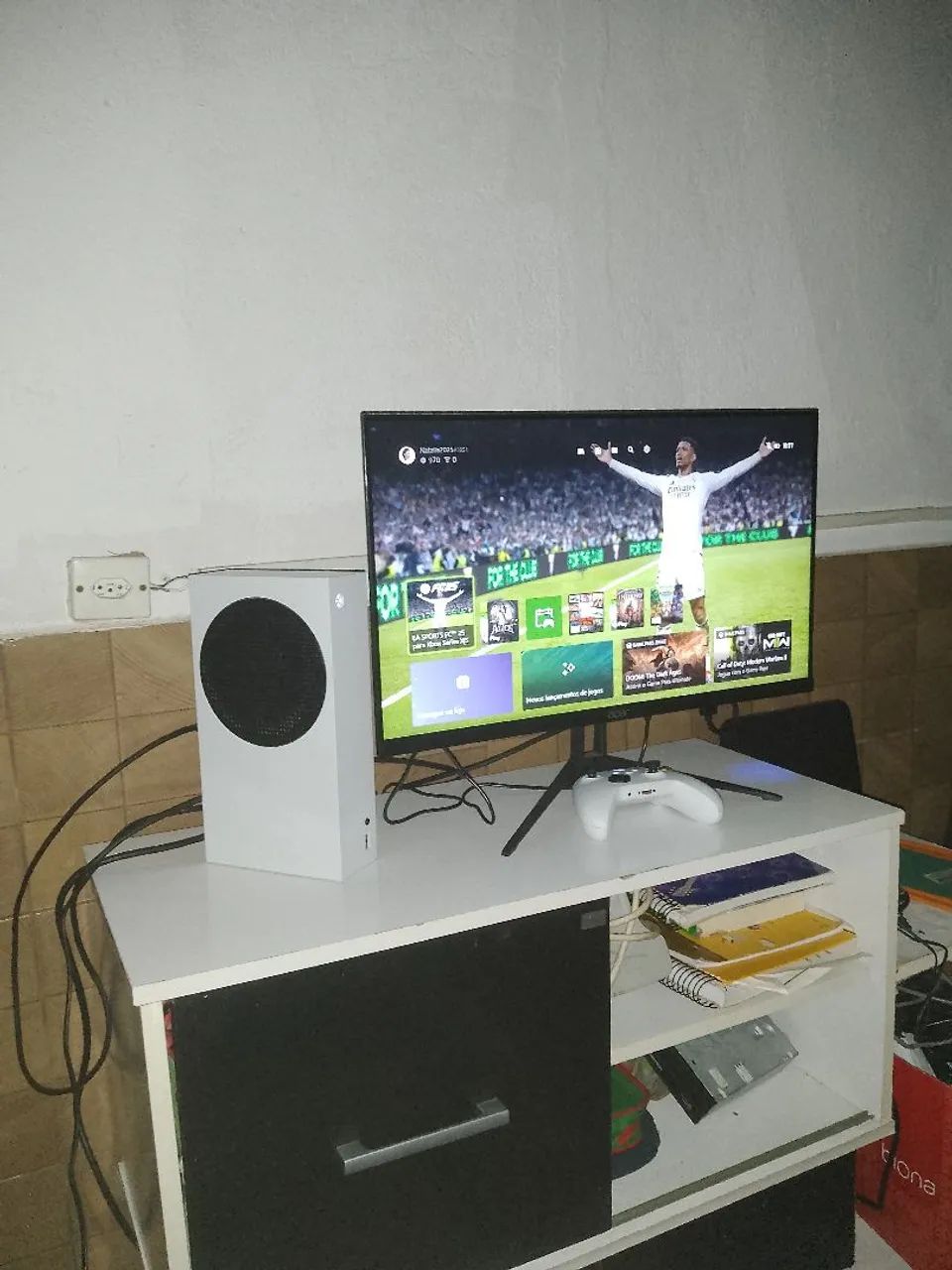 Xbox Series s com monitor 27 polegadas 120 hz troco em um PC am4 