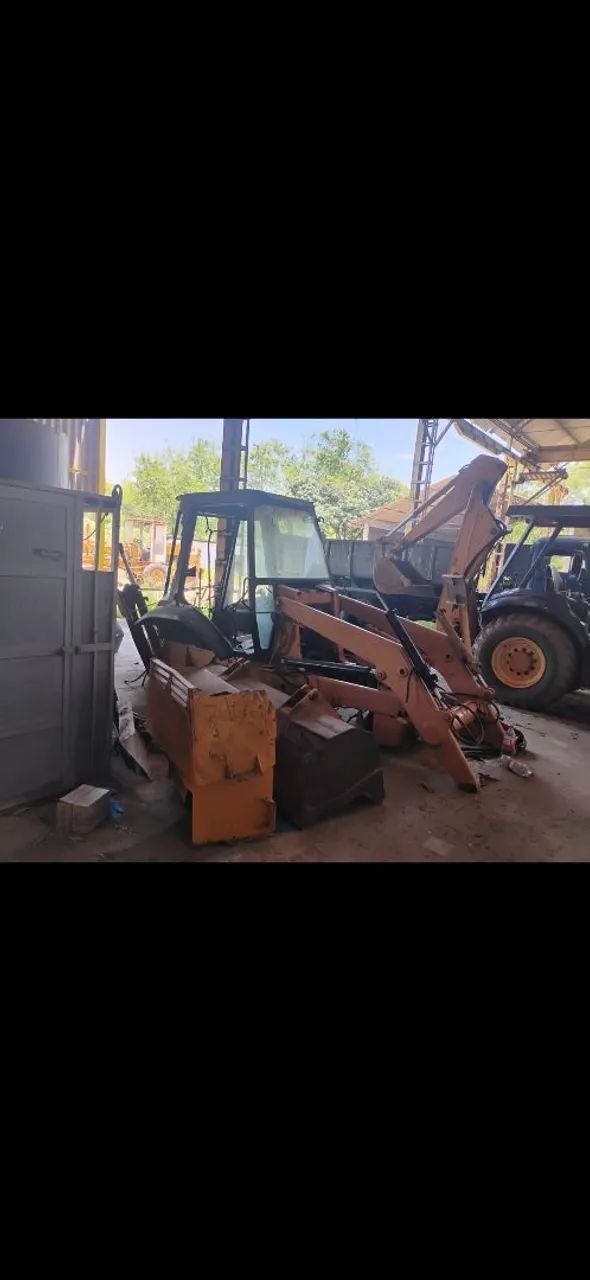 Retroescavadeira 64313662927233121