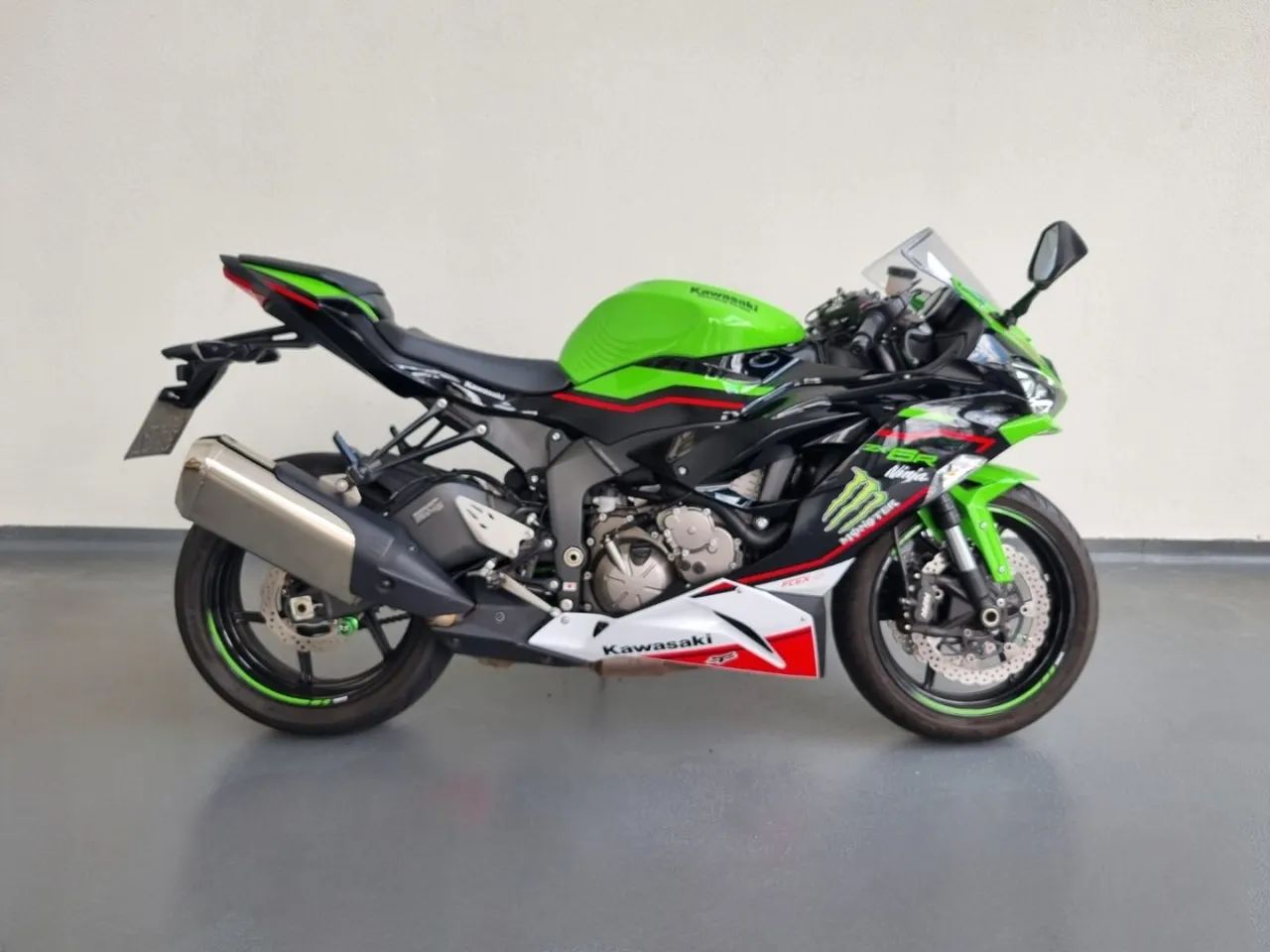 Kawasaki Zx-6r 636cc 2022 - 1459337315 | OLX