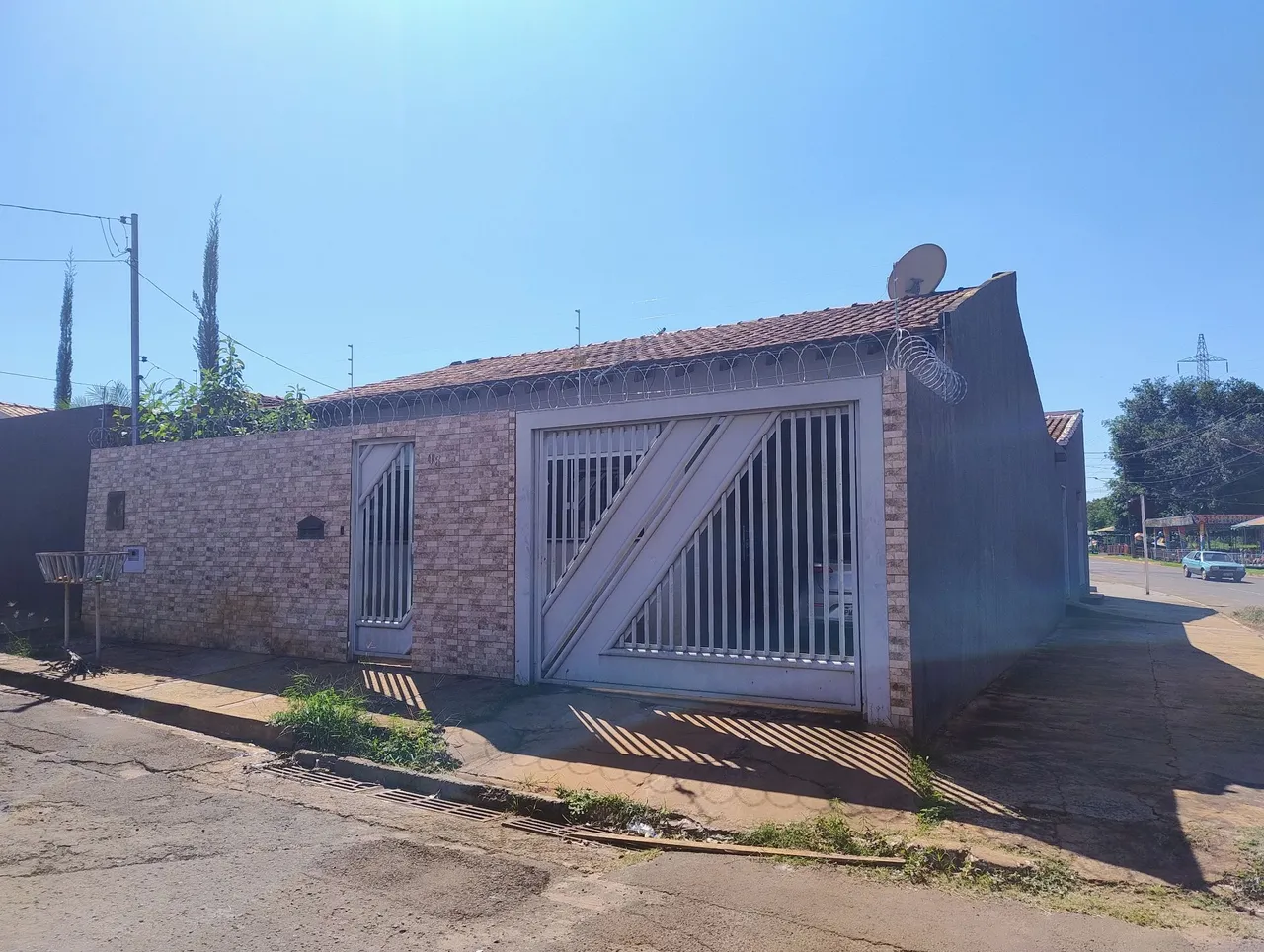 CASA BURITI ESQUINA LUDIO