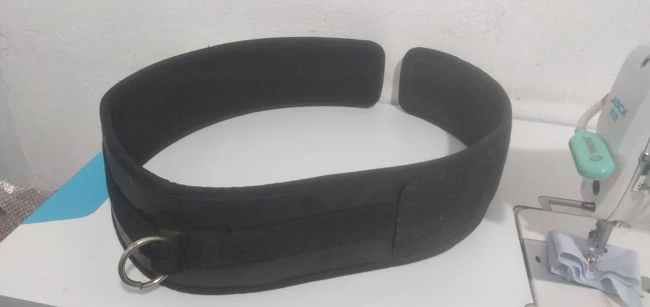 Cinturão  de musculação semi nova  - Foto 3