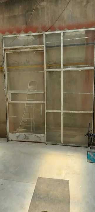 Porta de correr vidro e metalon 2.00 X 2.40 altura 