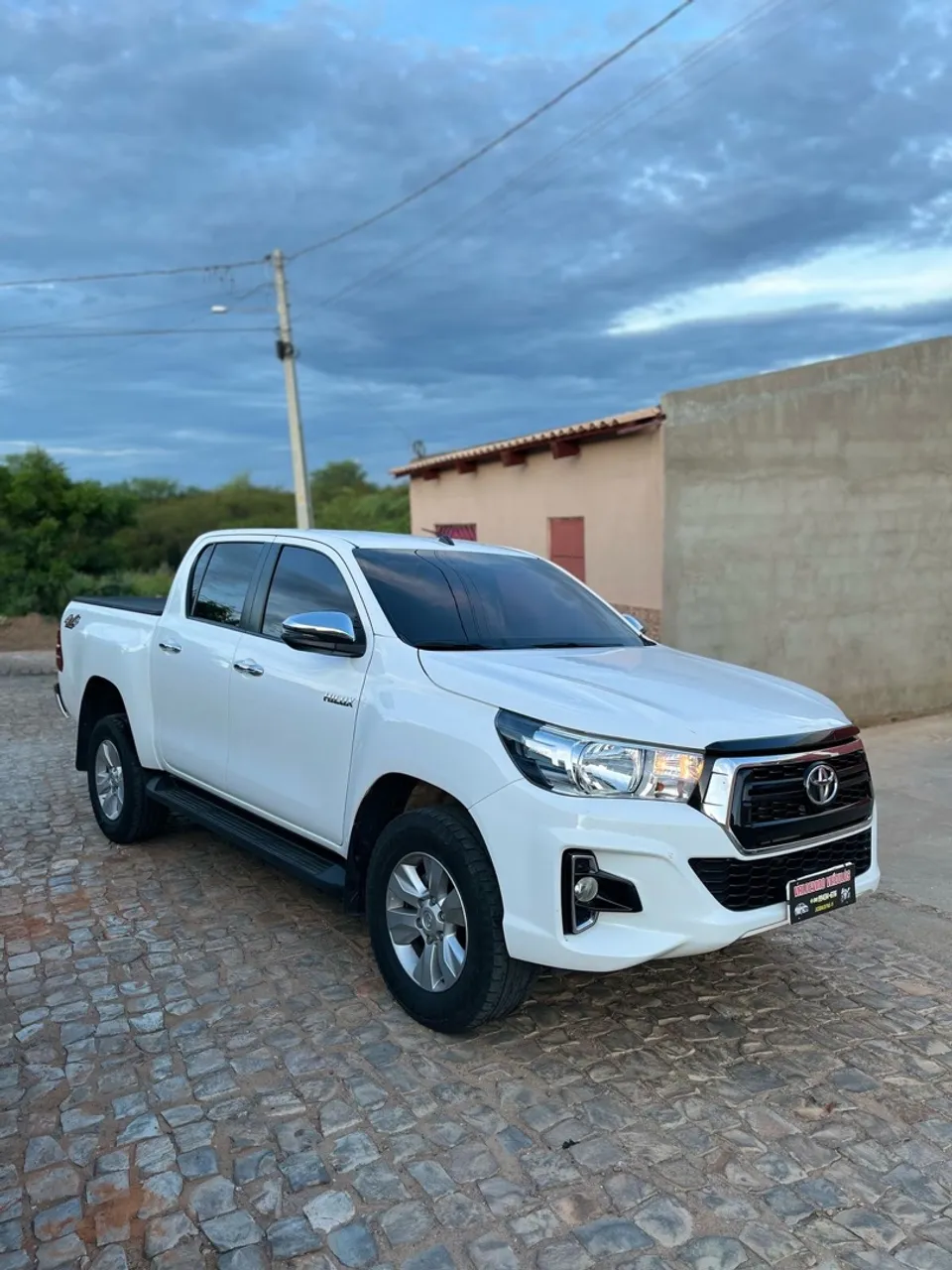 Hilux SR 4x4 automática ano 2019