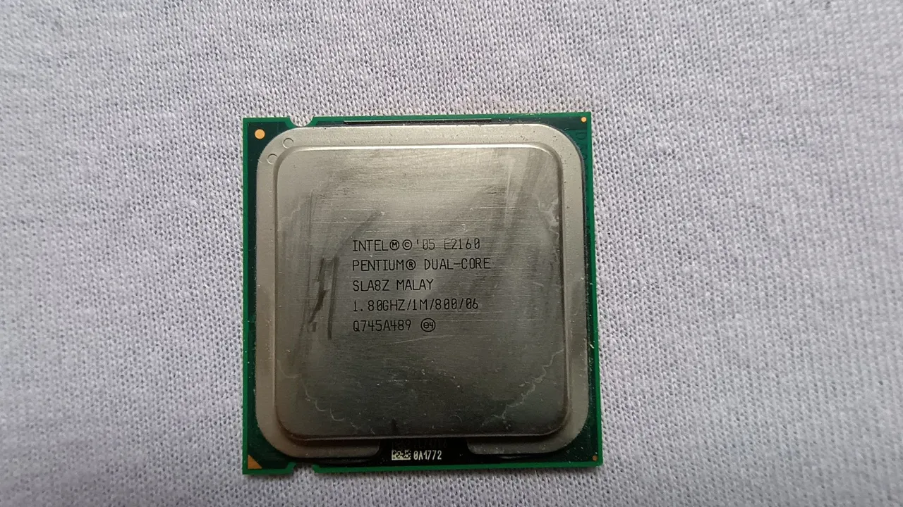 Processador Intel Pentium Dual-Core E2160 1.8GHz
