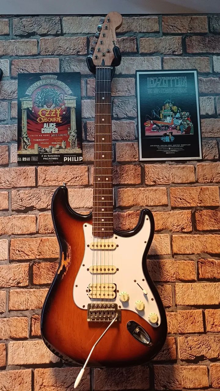 Guitarra Fender Squier Bullet