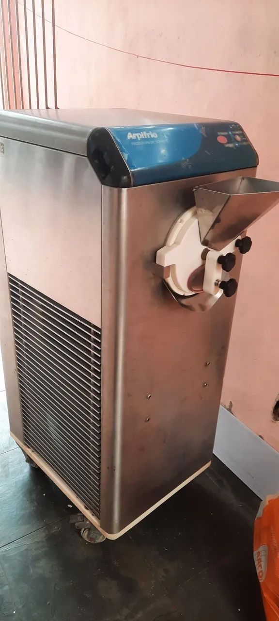 Máquina de Sorvete e Açaí   Arpifrio 50 Litros hora