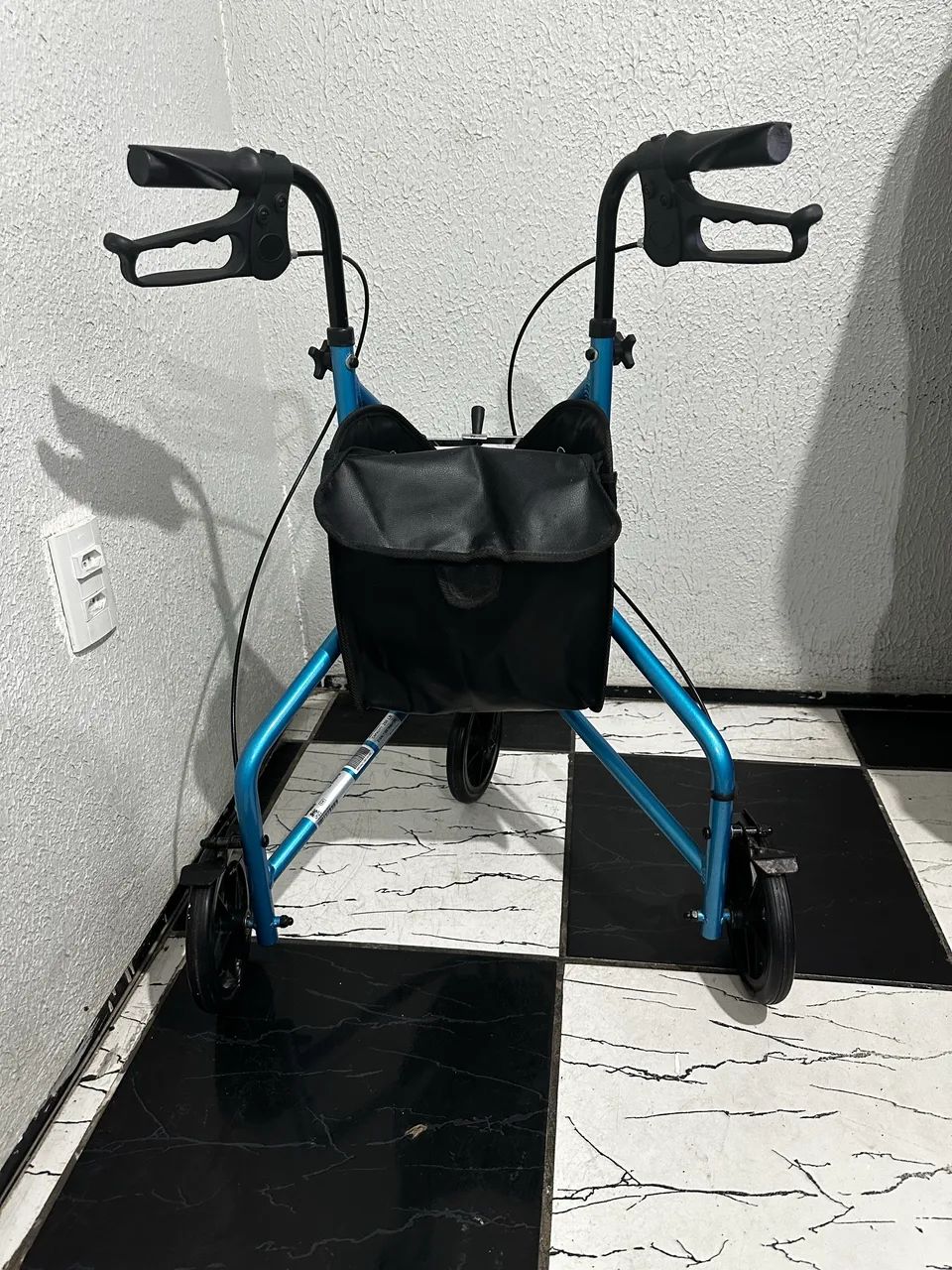 Andador para idoso - Foto 2