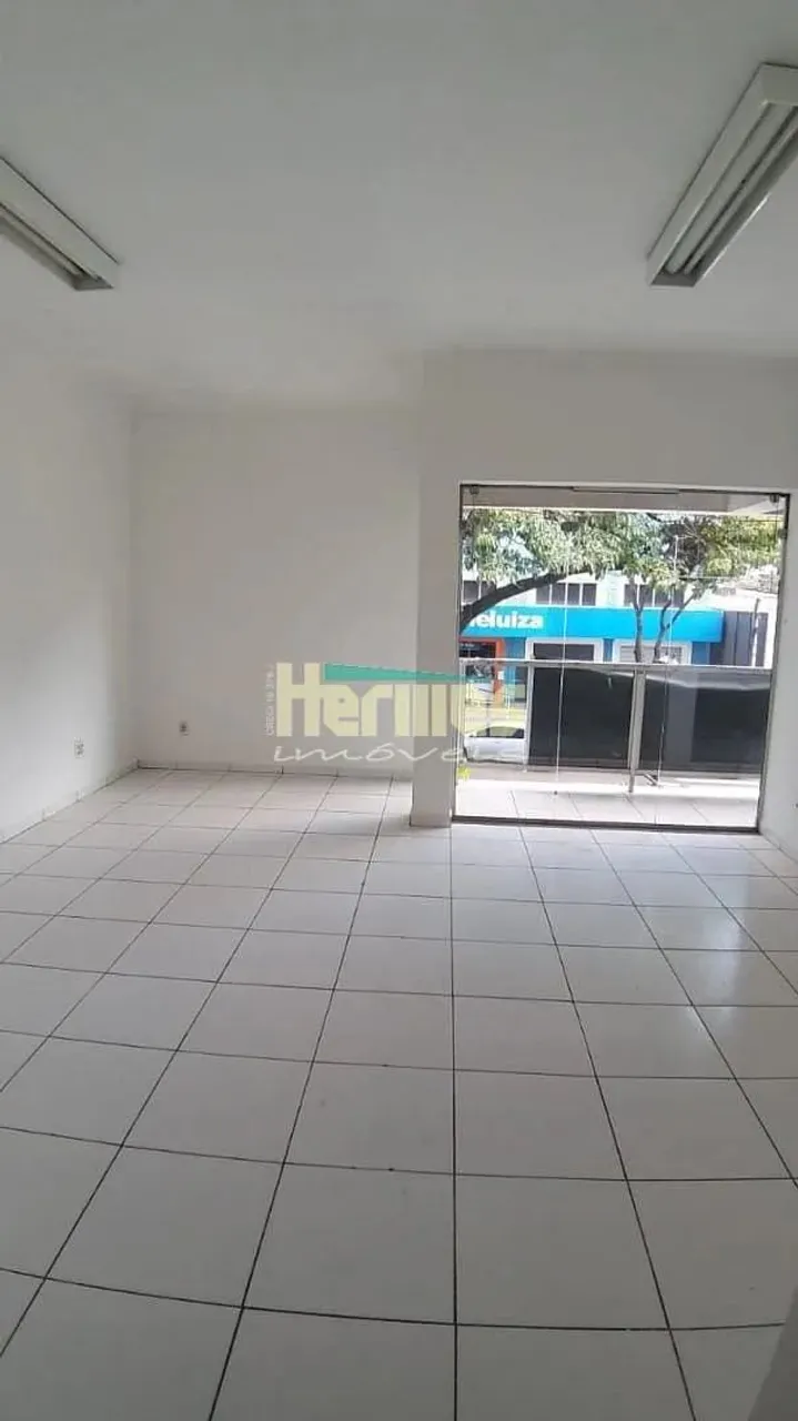 Ótima sala comercial para locação na Av José Paulino