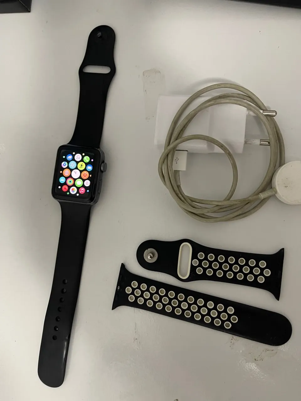 Apple Watch Séries 3 42mm Black 2 Pulseiras + Película + Carregador