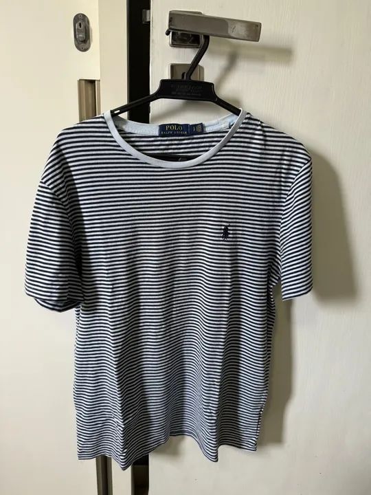 Camiseta Polo Ralph Lauren listrada azul e branca - Foto 2