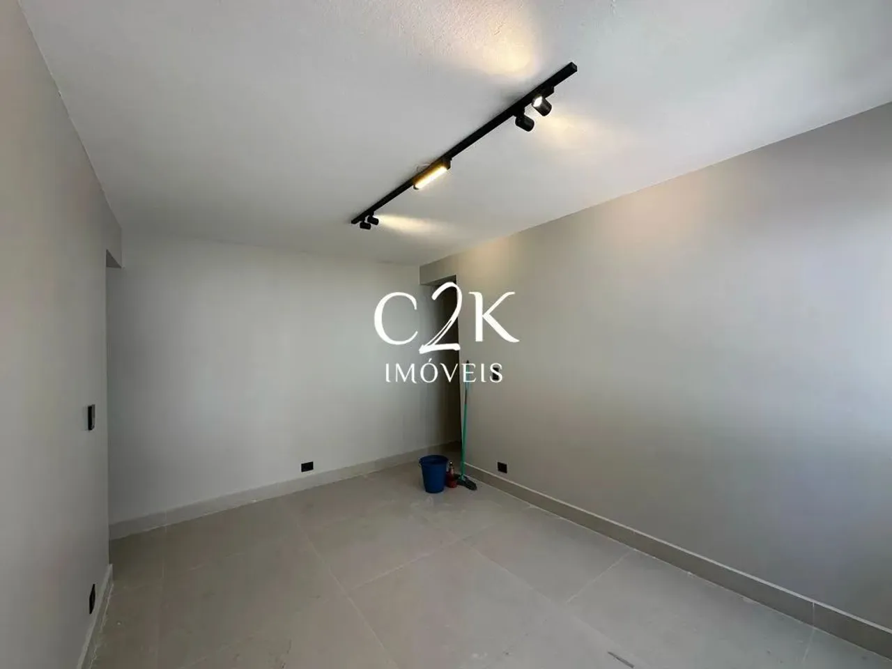 Apartamento 100% reformado - Moderno - Setor Oeste - Apenas R$ 399 mil