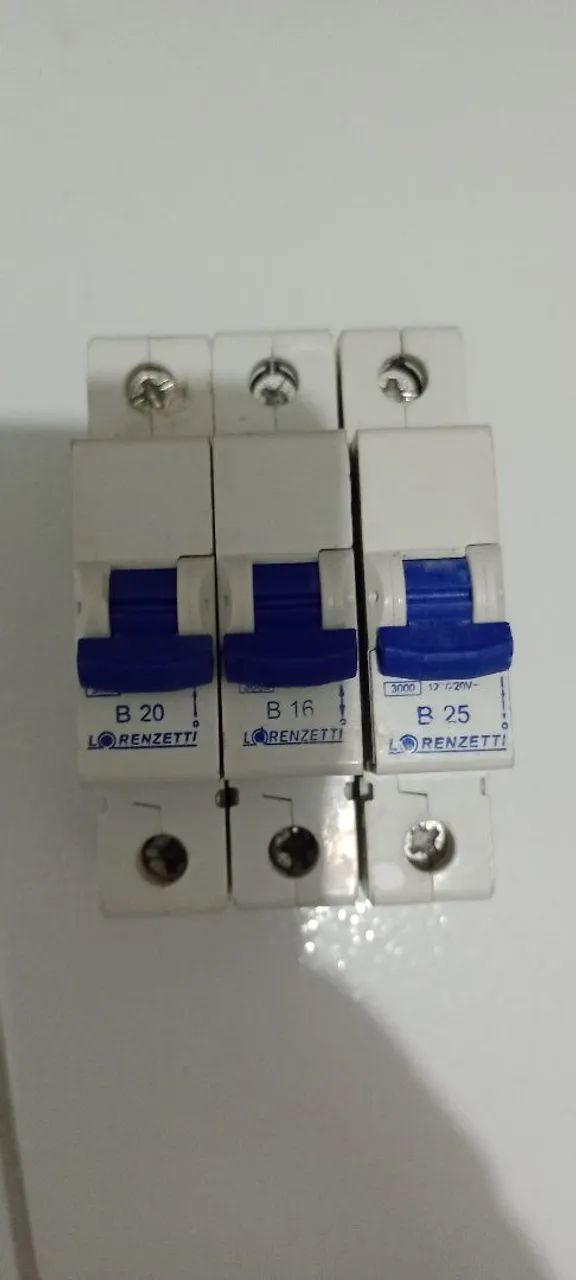 Disjuntores Weg MDW C16 230/400V 3000A - Foto 3