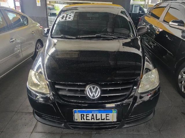 Volkswagen Fox 1.0 MI 8V Flex 2P Manual Ano/Modelo: 2008/2008 Cor: Preto Combustível: Flex
