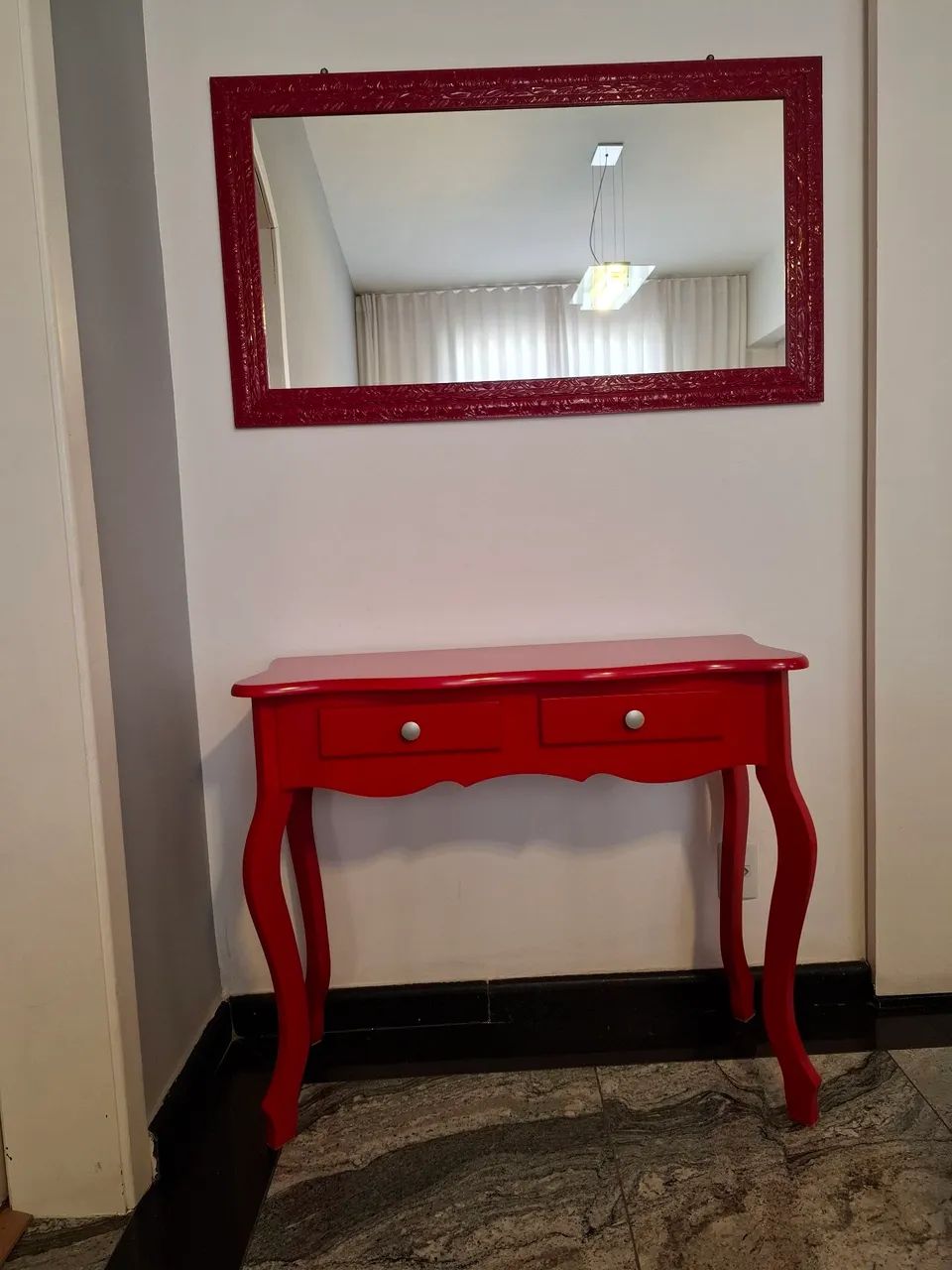 Aparador vermelho 64840827943042120