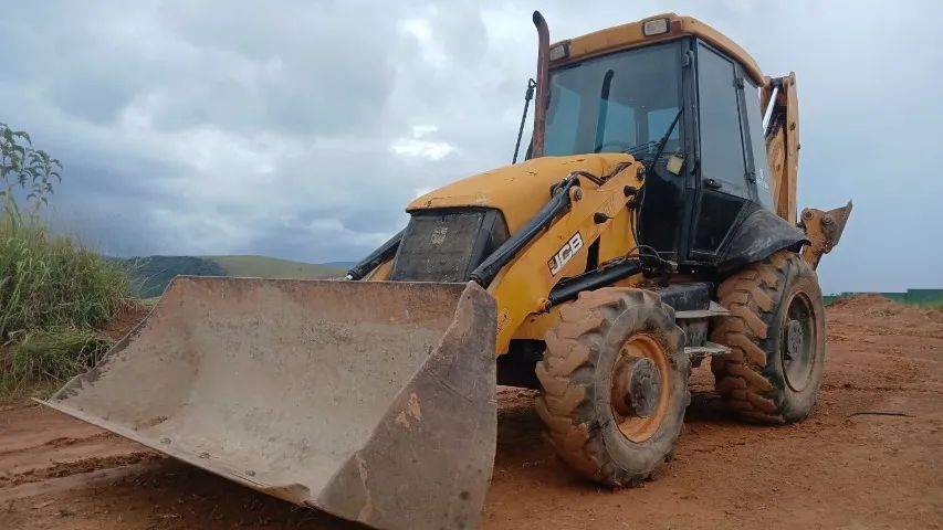 RETRO ESCAVADEIRA JCB 3C 4X4 2013 - Foto 2