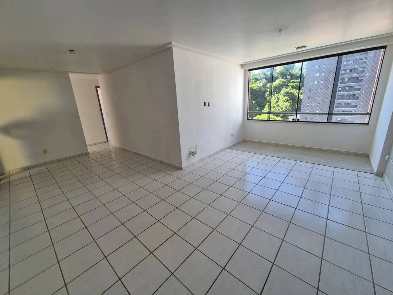 Apartamento à venda no coração do Tirol com 103m², 3 quartos sendo 1 suíte e sala para 2 a