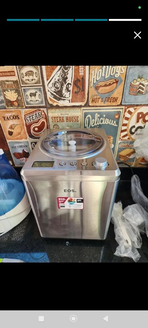 Máquina de fazer sorvete EOS. 220v
