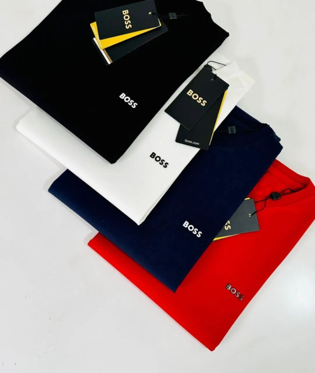 Camiseta Boss Logo Básica, 4 cores . Importada 40% off