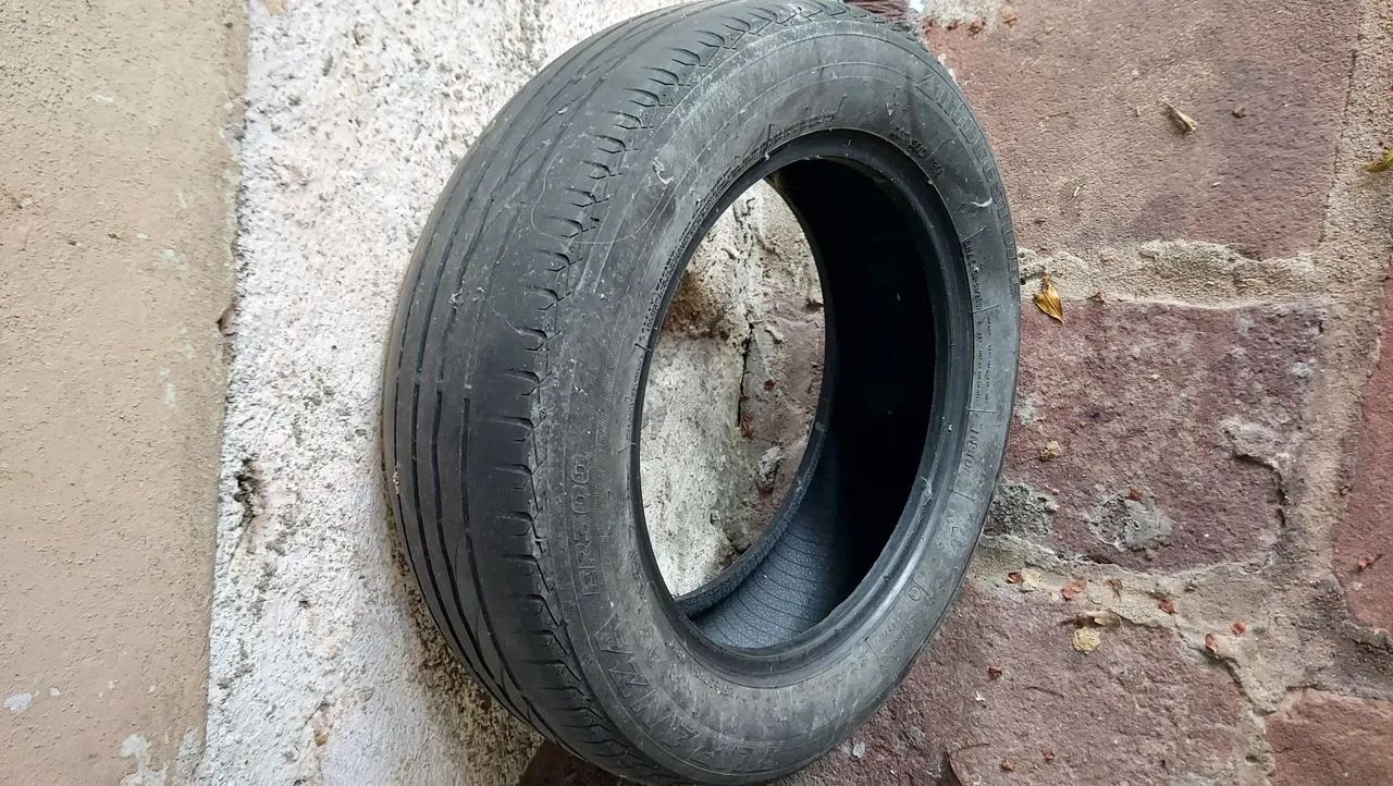 Pneu aro 15 Bridgestone 185/65 - Foto 2