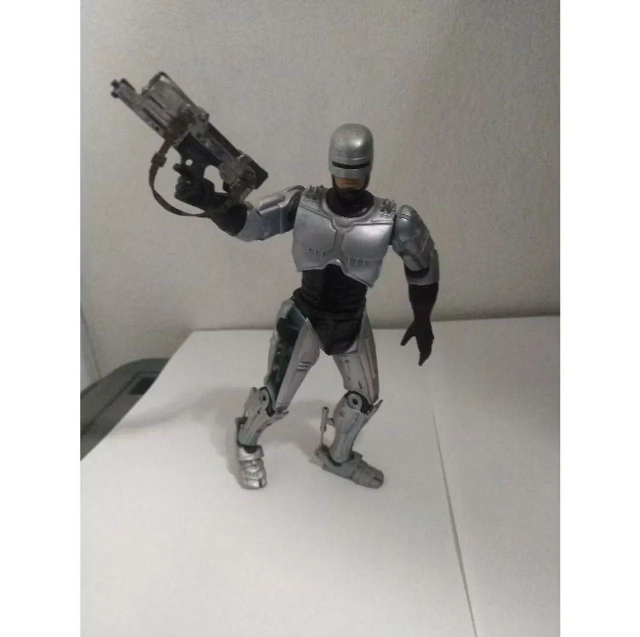 Robocop Neca com Sky Jet ler descrição do anúncio - Foto 3
