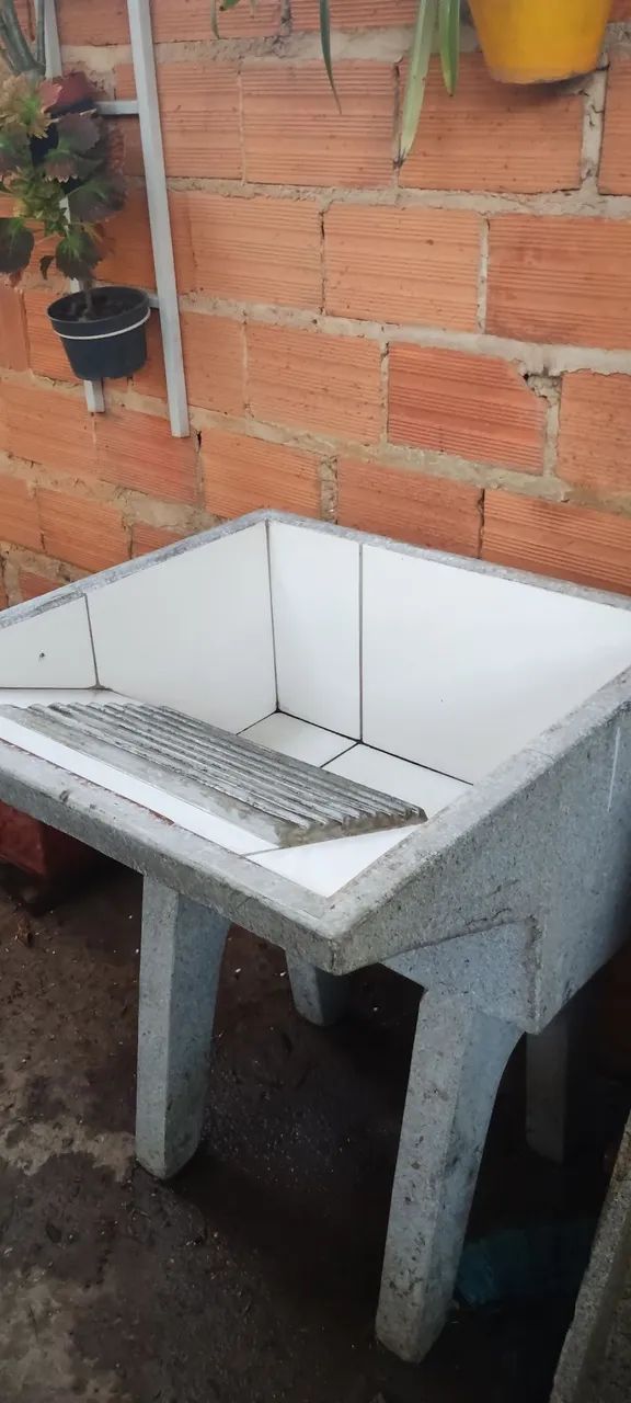 Tanque de concreto 64595711756418121