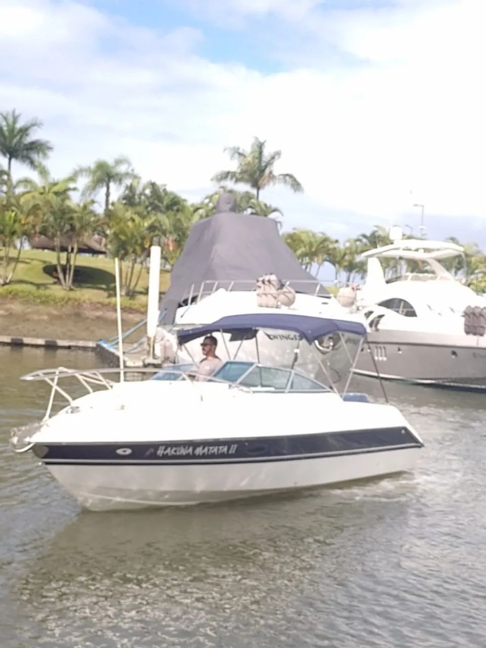 lancha phanton 24 pes cabinada yamaha 225hp excelente conservação 