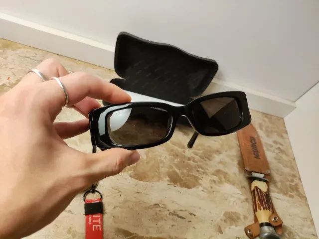 Oculos Balenciaga Original Com Certificado - Foto 2