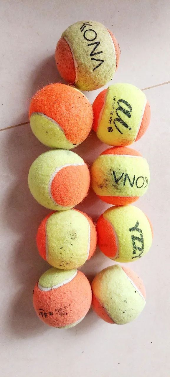 Bolas de Beach Tênis Usadas - Ótimo Estado