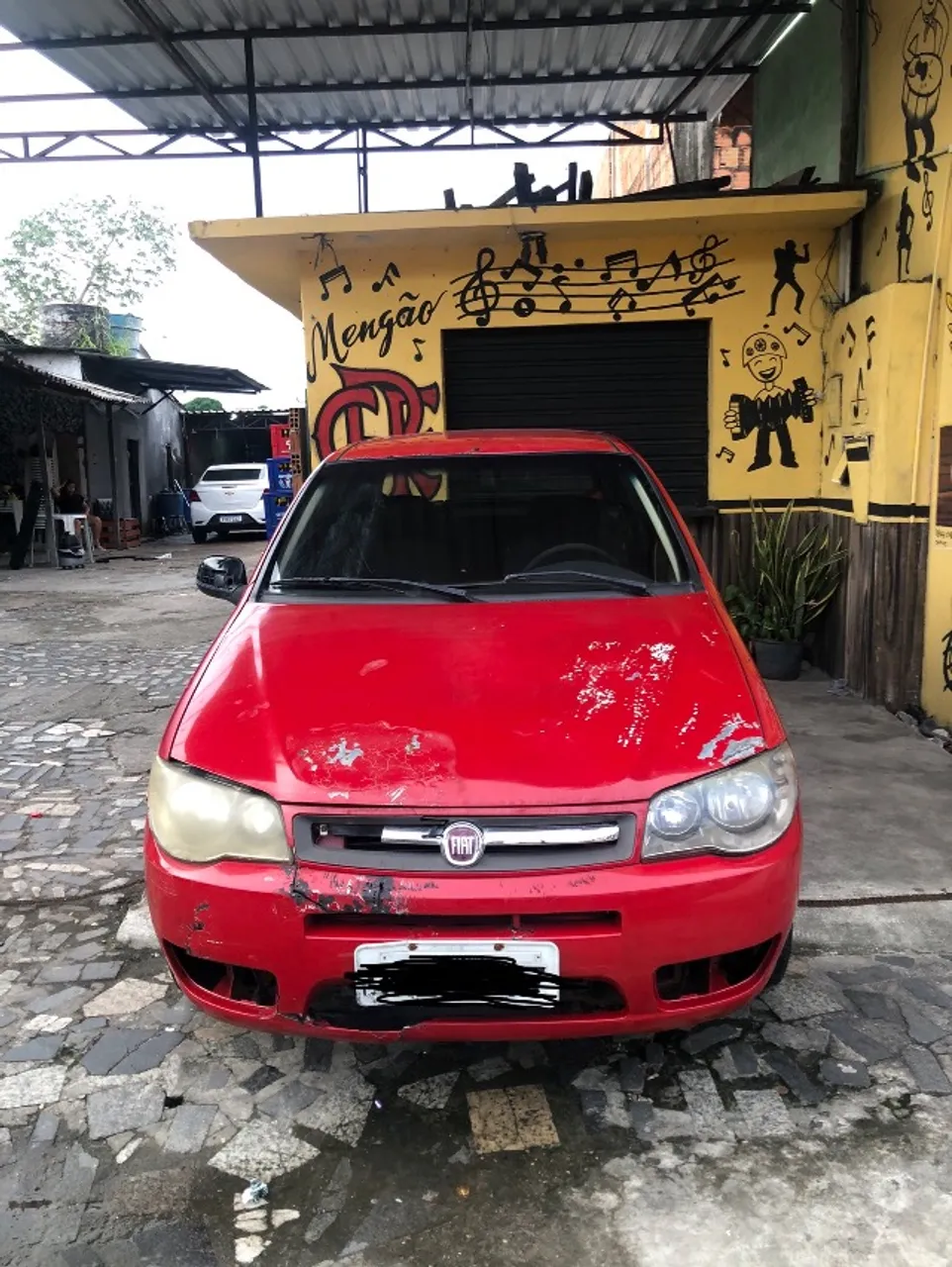 Carro alienado para venda ou retirada de peças