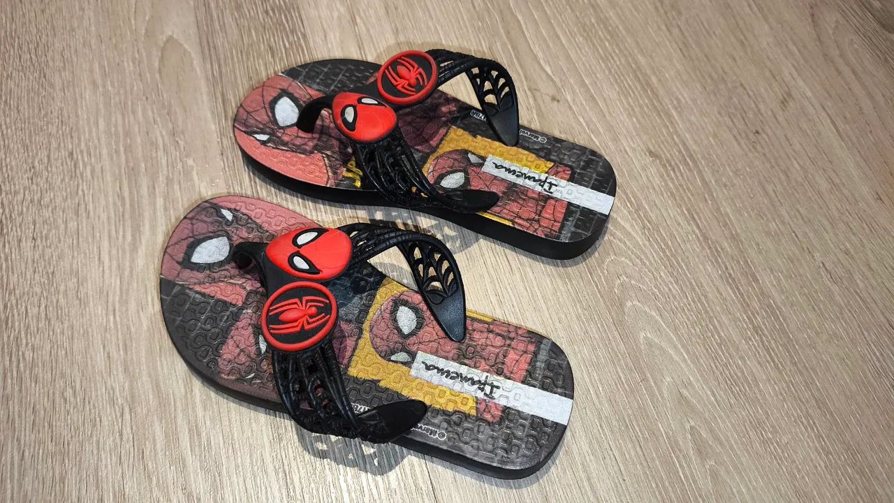 Chinelo Infantil Havaianas Homem Aranha - Tamanho 23 24 - Foto 2