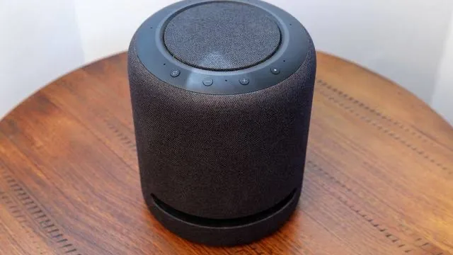 Caixa de Som Inteligente Amazon Echo Studio
