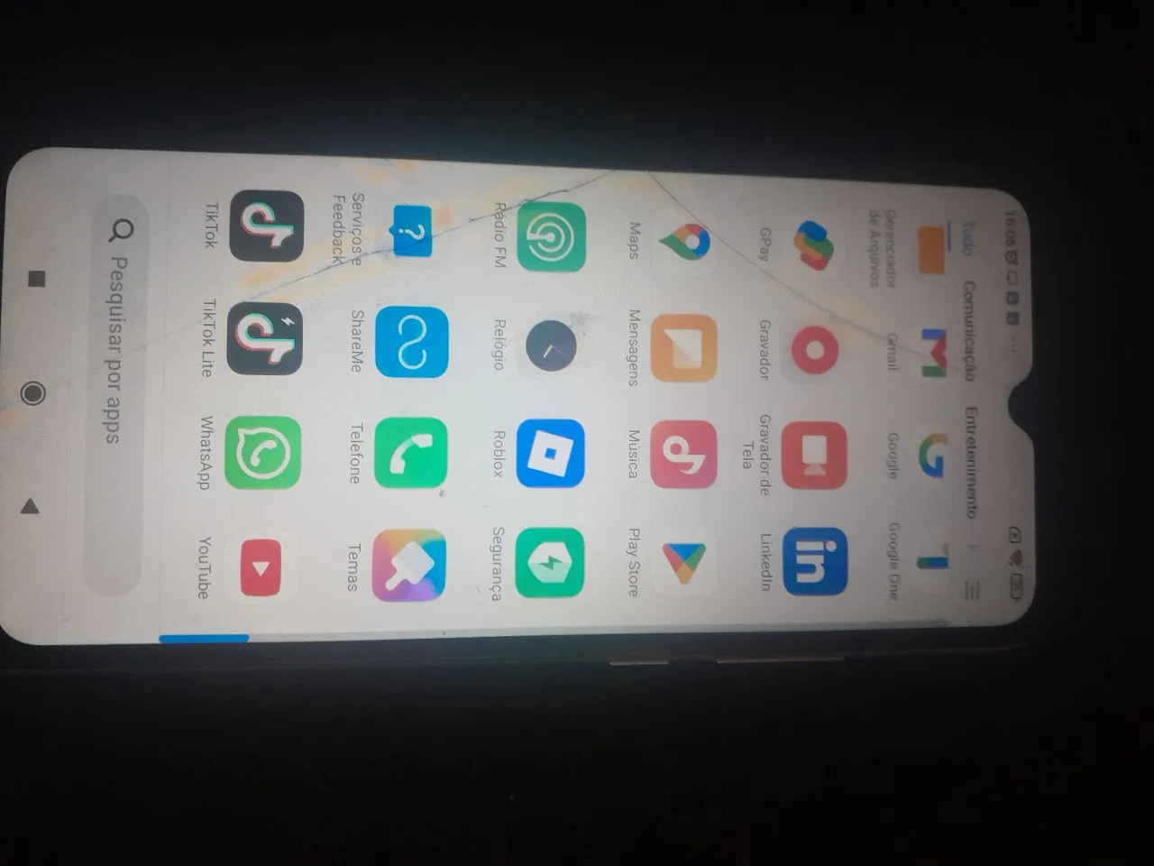 Smartphone Xiaomi com tela rachada - preço negociável