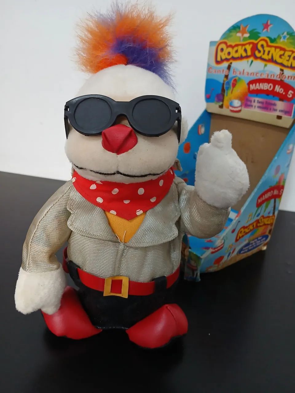 Boneco Rocky Singer - Foto 5