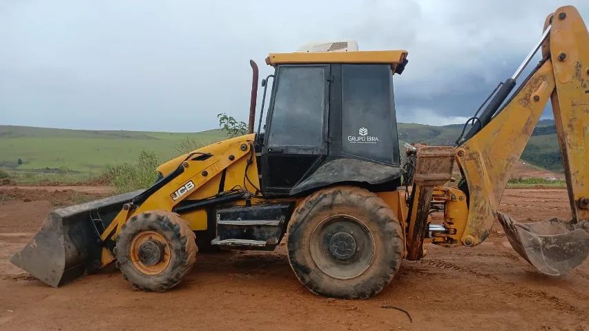 RETRO ESCAVADEIRA JCB 3C 4X4 2013 - Foto 3