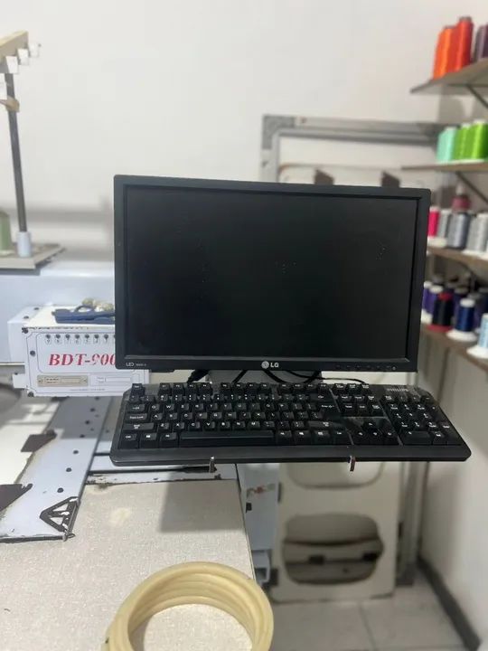 Máquina de Bordado Industrial - Foto 2