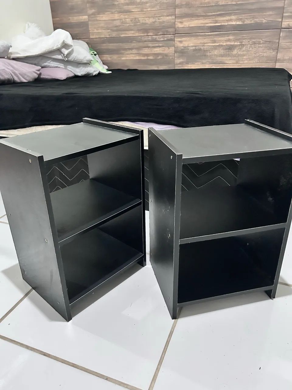 2 criados mudos por 100$ - Foto 2